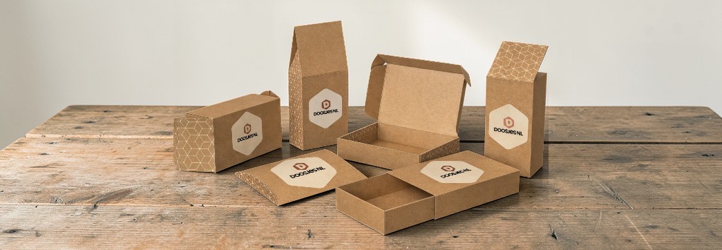 bedrukte doosjes van kraftkarton